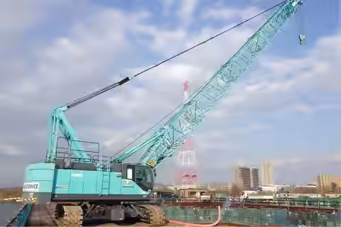 クローラークレーンの作業風景写真（2枚目）